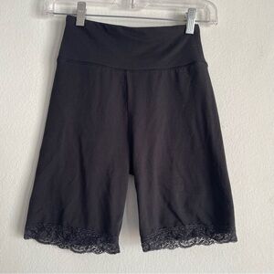 American Eagle lace lined black bike shorts exercise shorts